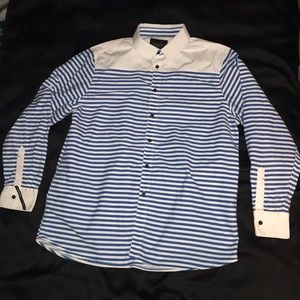 Men’s Rocawear casual button down shirt